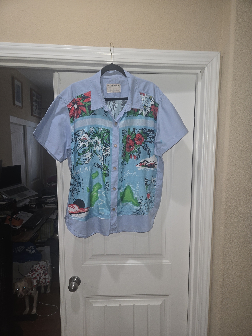 FREE PEOPLE Light Blue Hawaiian Floral Camp Shirt SIZE XL - Picture 1 of 7
